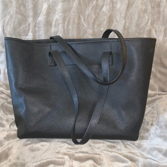 Michael Kors Large Black Shoulder Bag - Picture 3 of 7